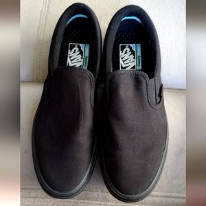 NWT Vans Slip Ons w/Comfy Cushion Insoles, Black, M9/W10.5